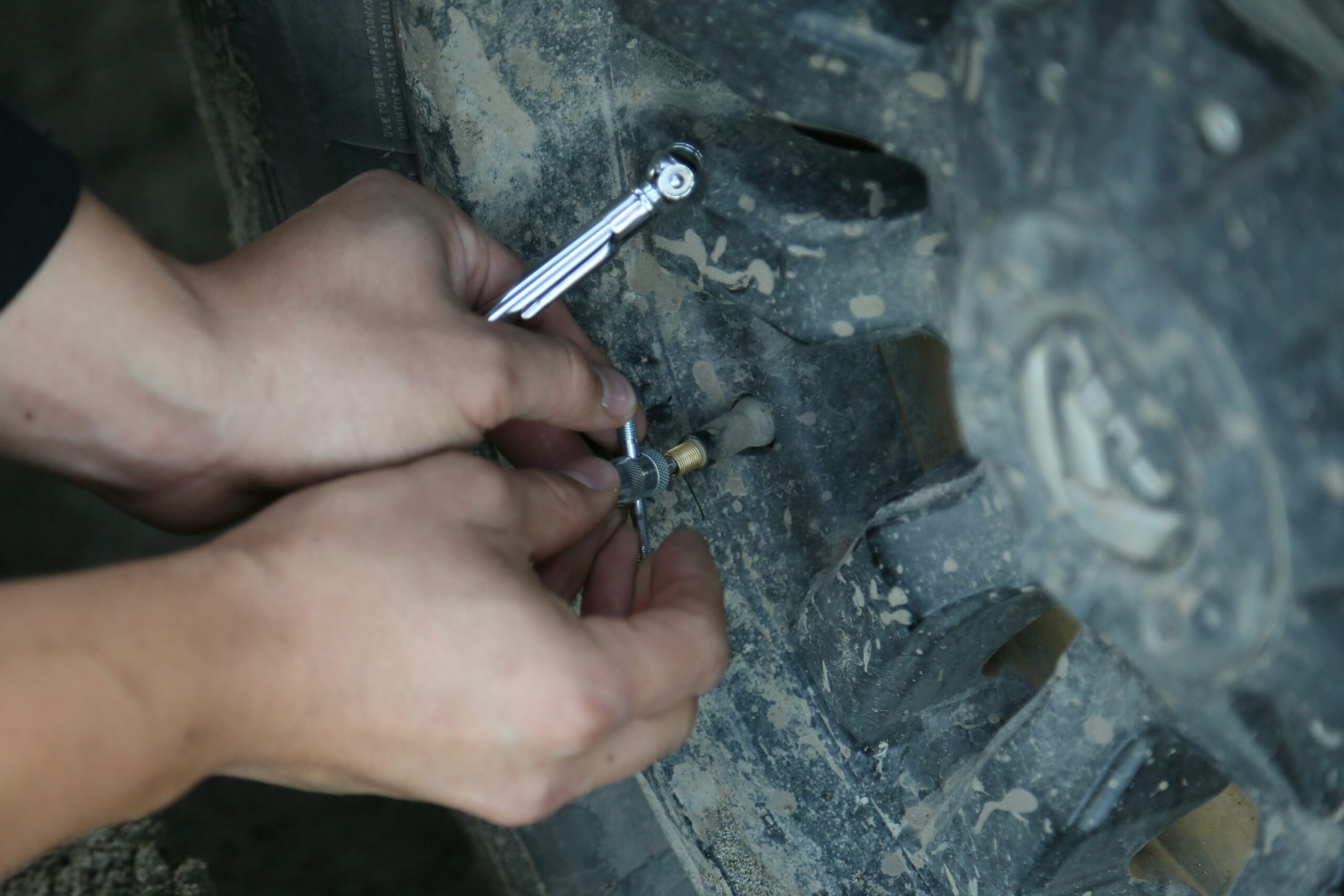 signs your truck tires need replacing